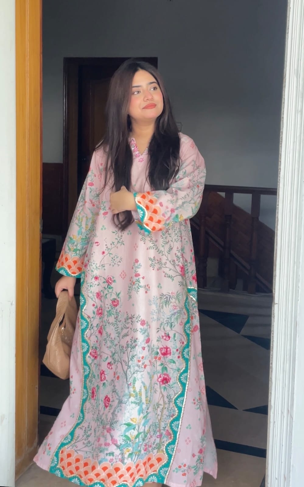 Gulaabi gotta kaftan