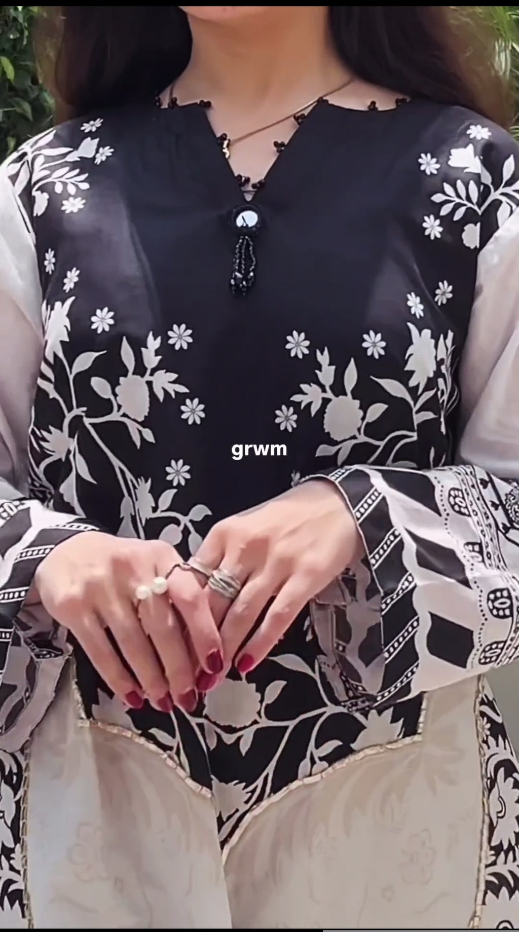 Black and white kaftan